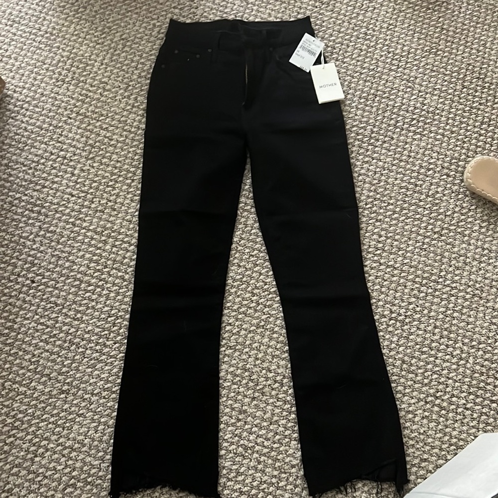 Mother the insider crop two step fray in black
